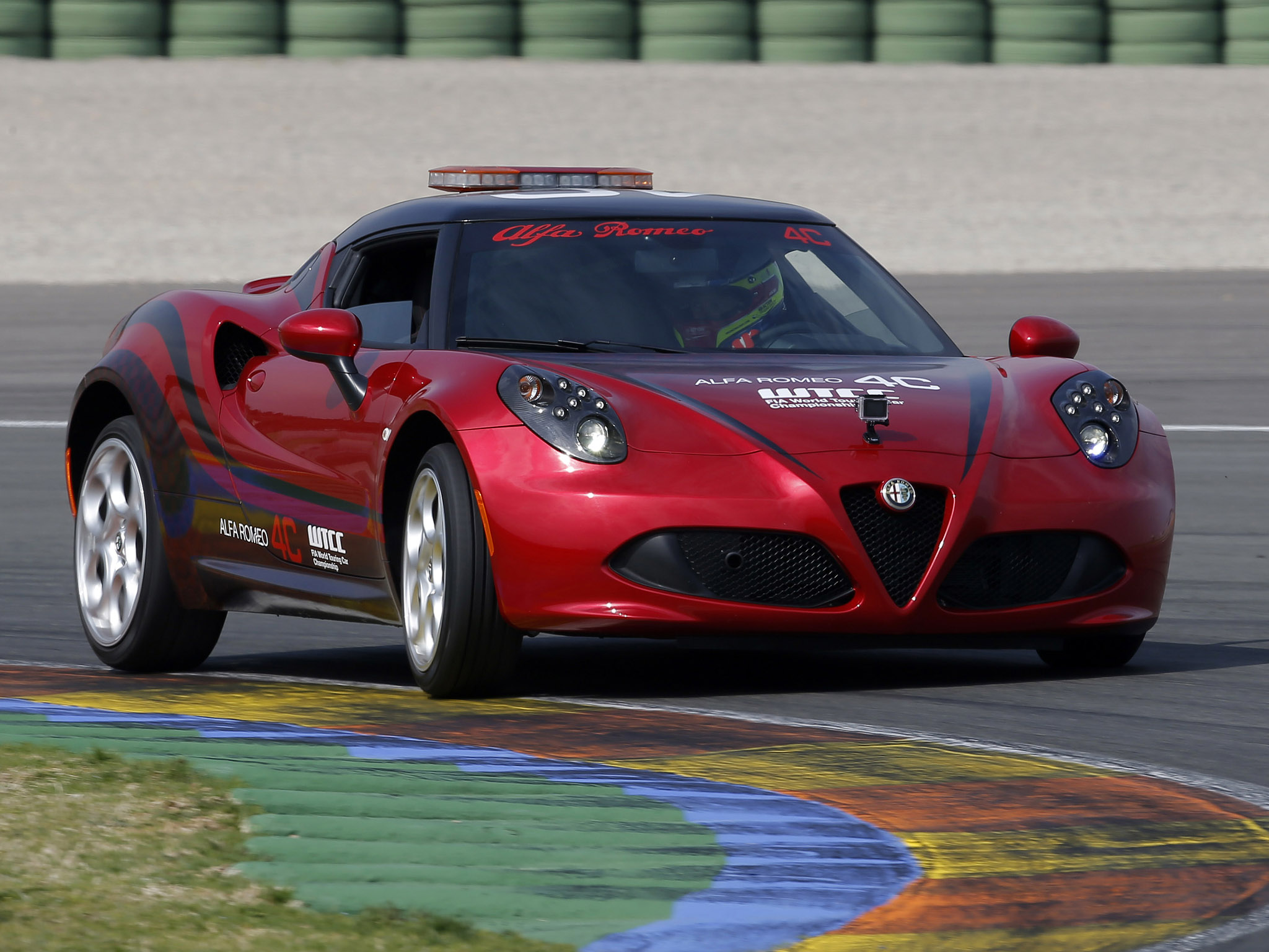 2014-Alfa-Romeo-4C-WTCC-Safety-Car-Wallpapers-motion