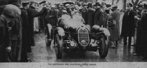 Partida bajo la lluvia en la MM; su especialidad